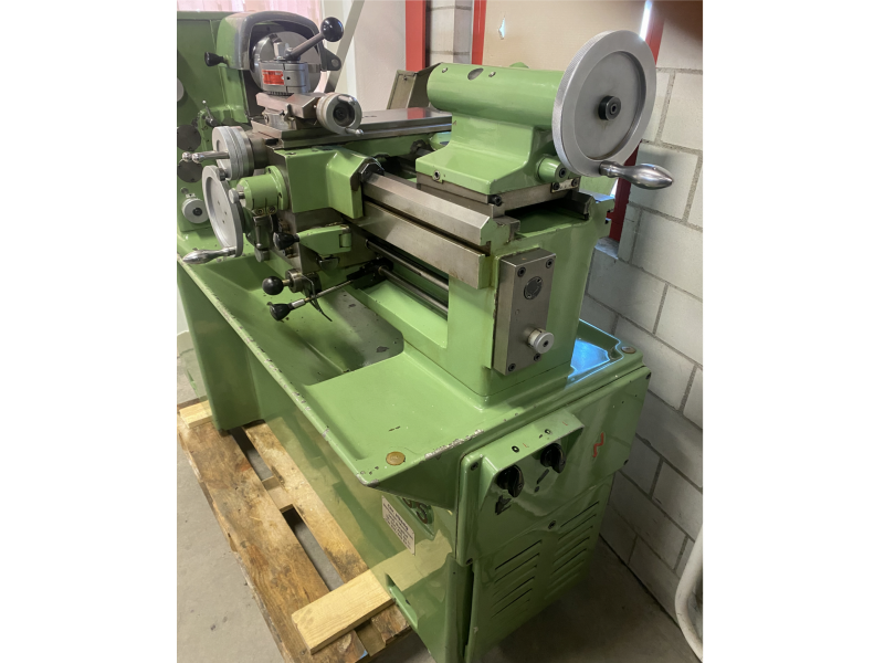 Schaublin 135 Hochpräzisions-Leitspindeldrehmaschine